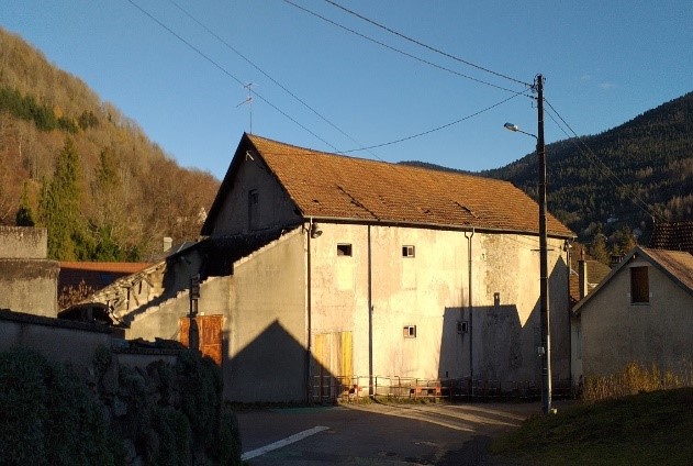 Bâtiment ancien cinéma